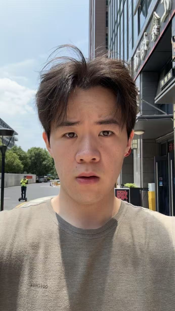 李鑫龙